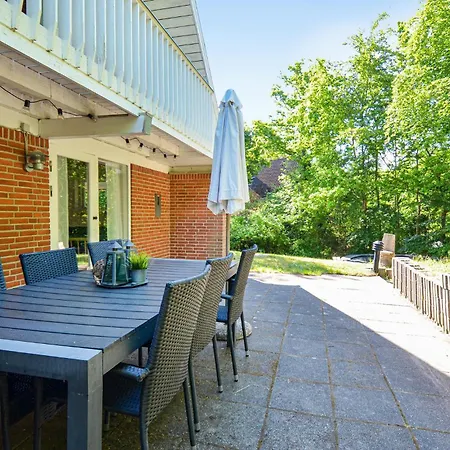 Дом отдыха Three-bedroom In Glesborg