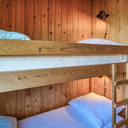 Three-bedroom In * Glesborg