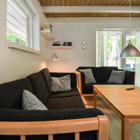 Holiday home Three-bedroom In