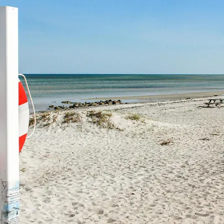 Дом отдыха Three-bedroom In