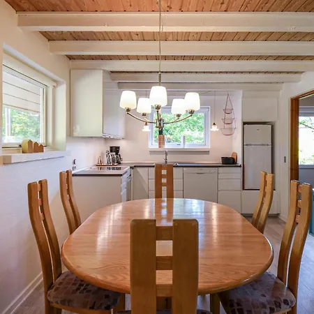 3 Bedroom Beautiful In Glesborg