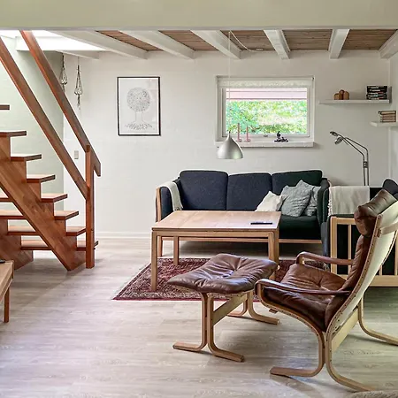 Three-bedroom In * Glesborg