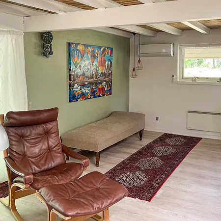 Holiday home Three-bedroom In Glesborg