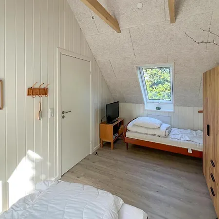 Three-bedroom In Holiday home Glesborg