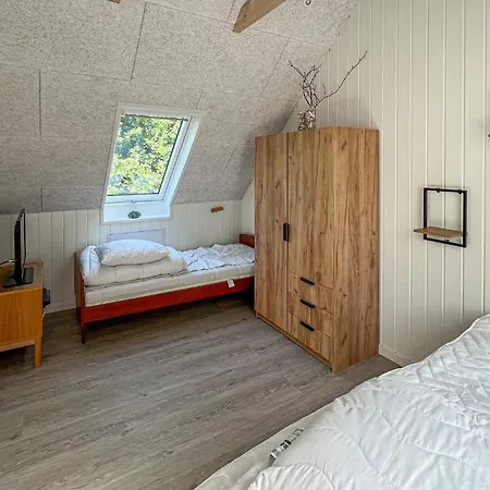 Holiday home Three-bedroom In Glesborg