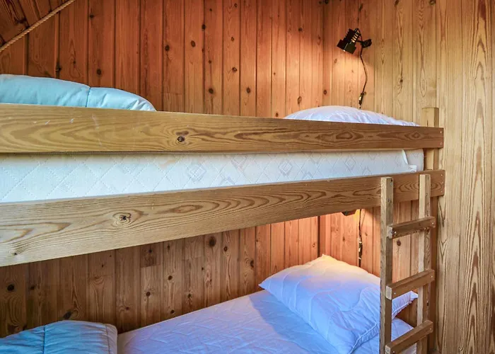 Three-bedroom In * Glesborg