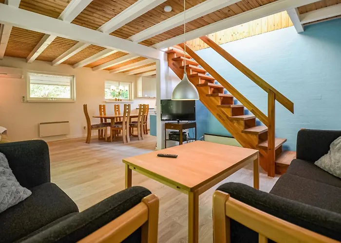 Three-bedroom In Feriehus Glesborg